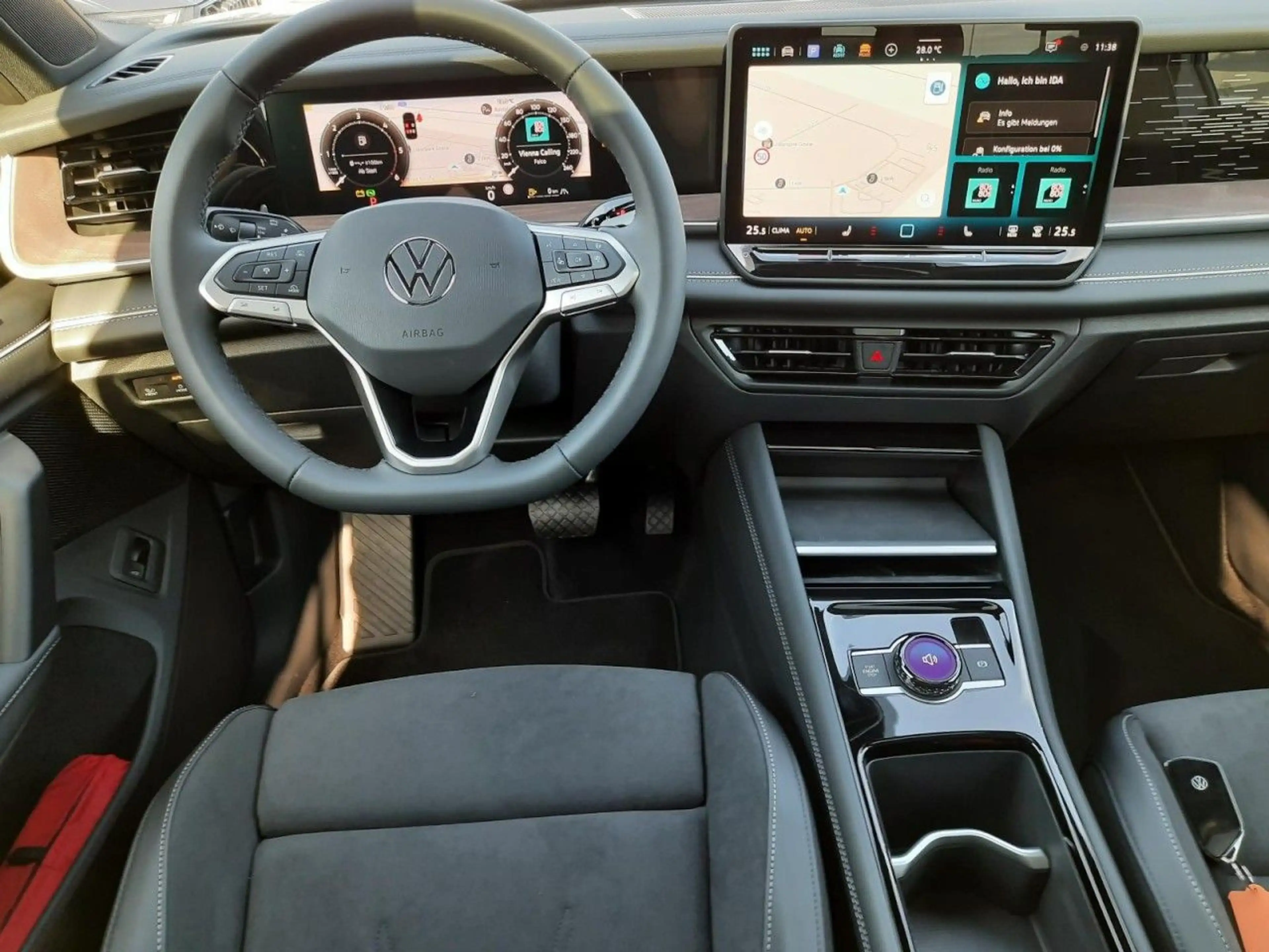 Volkswagen Tayron Style 2,0 l TDI 4MOTION DSG DACH, 360GRAD — photo 9