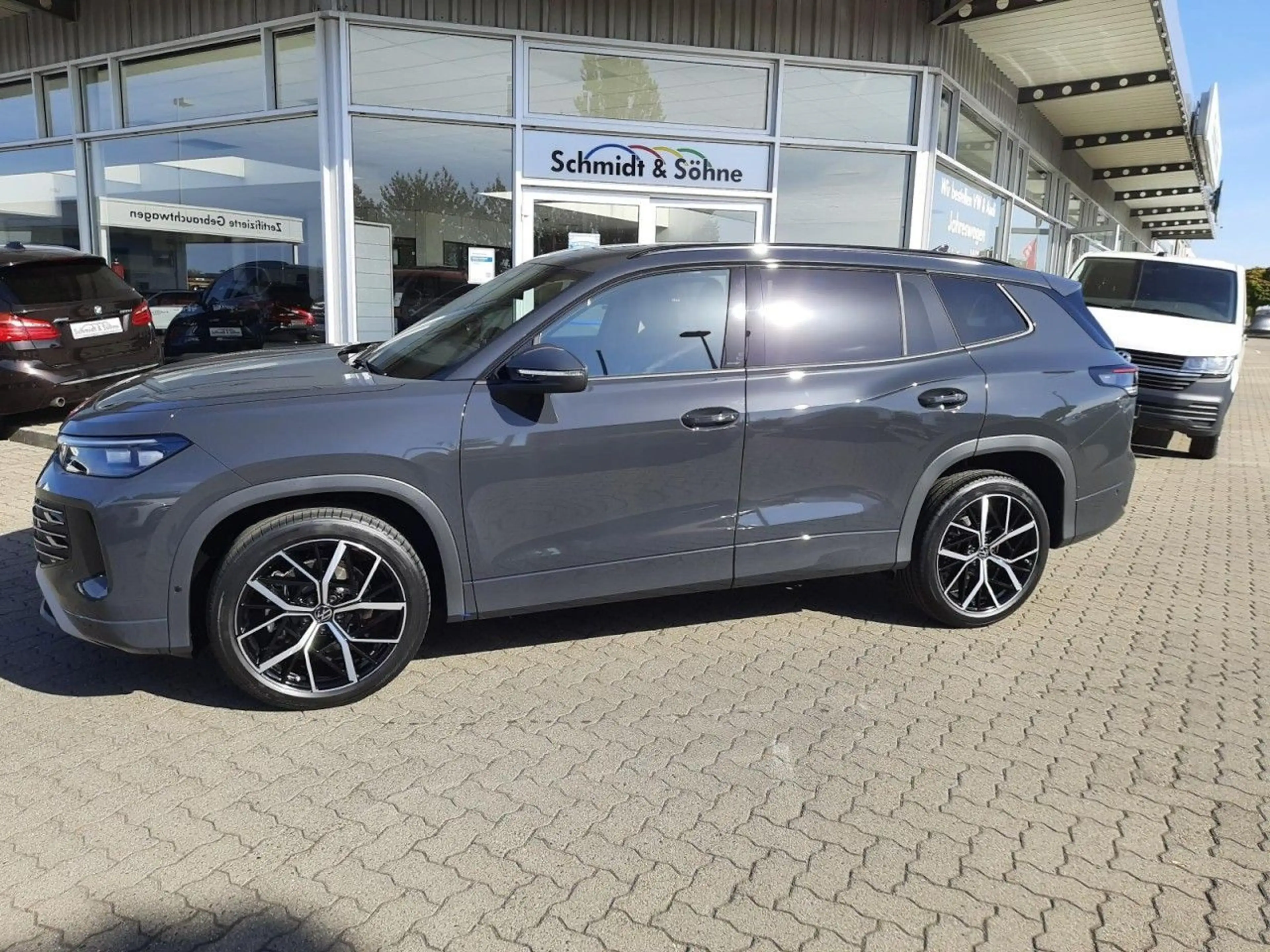Volkswagen Tayron Style 2,0 l TDI 4MOTION DSG DACH, 360GRAD — photo 4