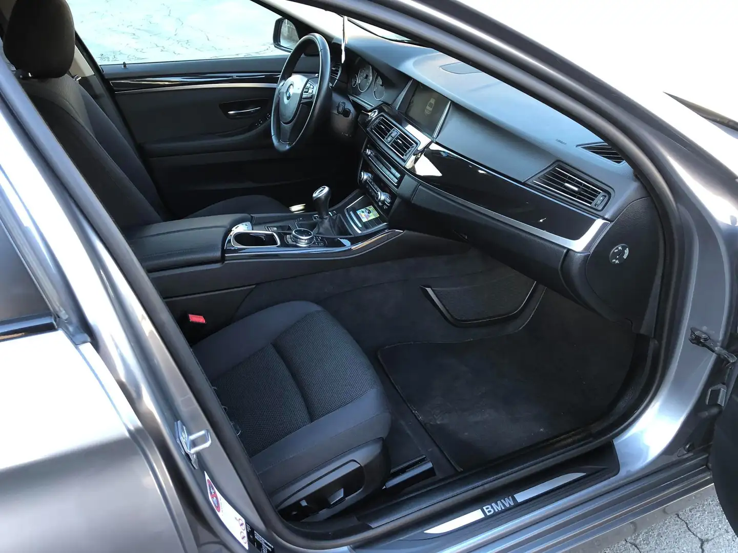 BMW 520 520d 184cv E6 - 2