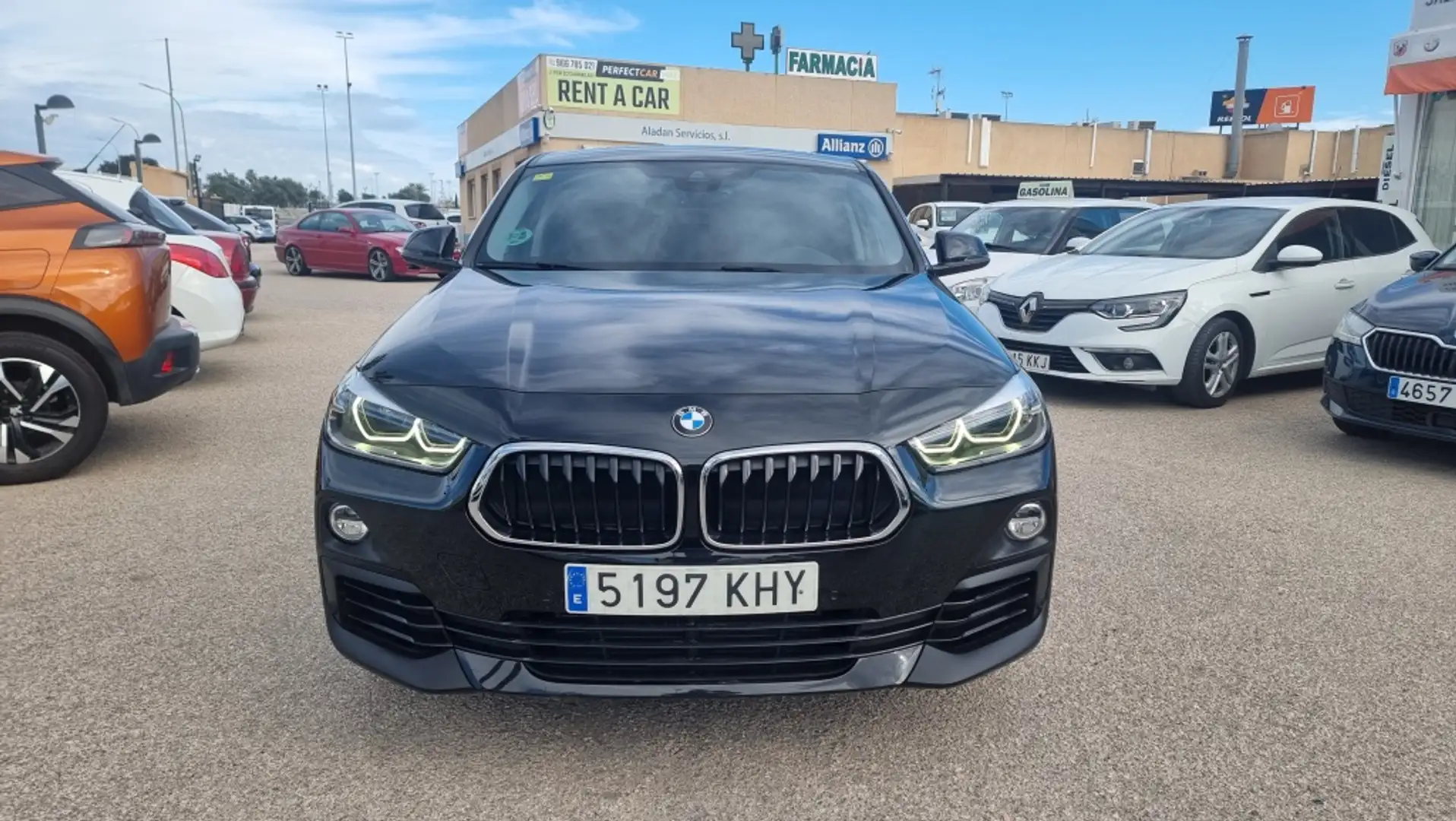 BMW X2 xDrive 20dA Advantage Zwart - 2