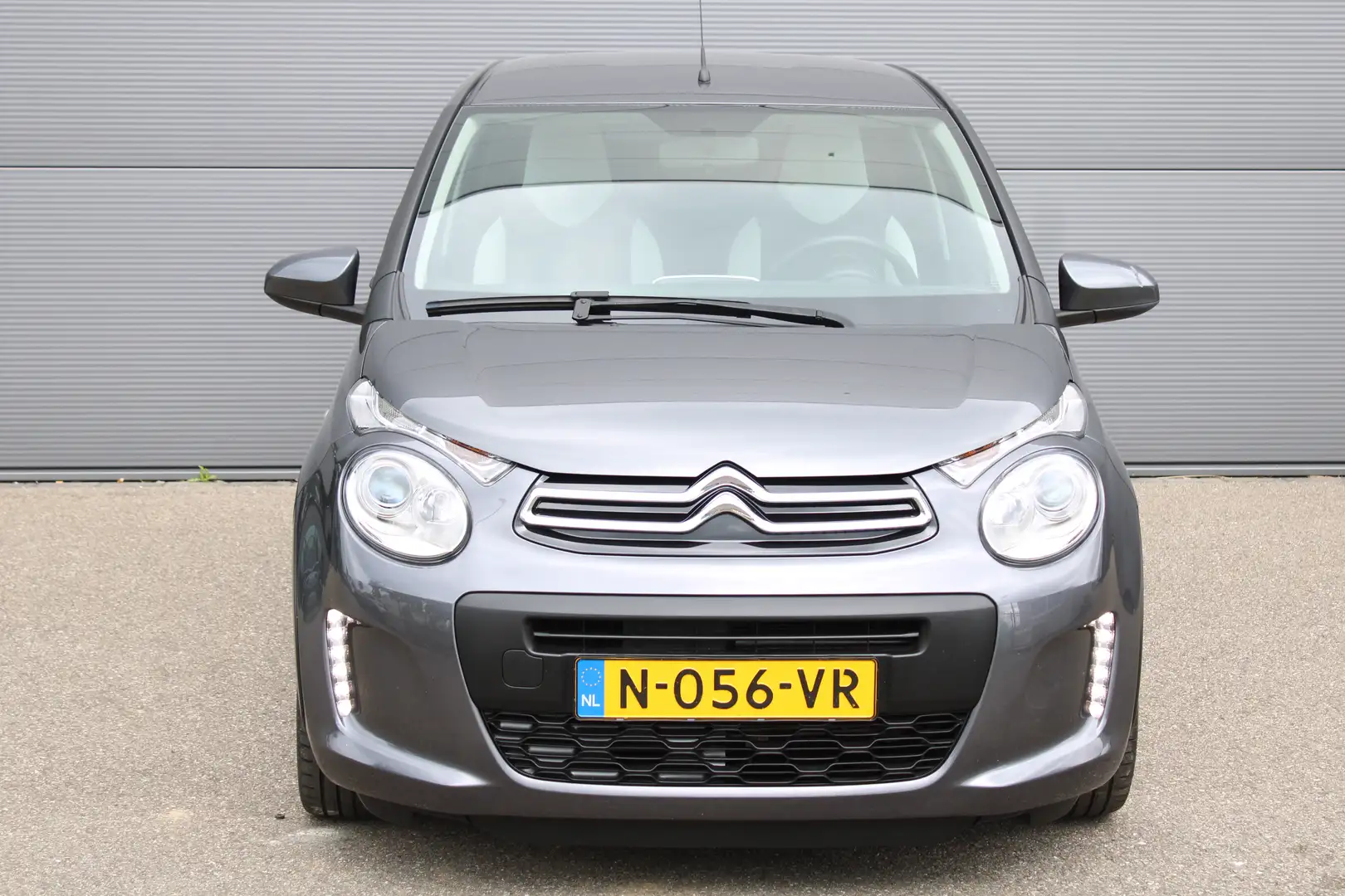 Citroen C1 1.0 VTi Millenium Grijs - 2