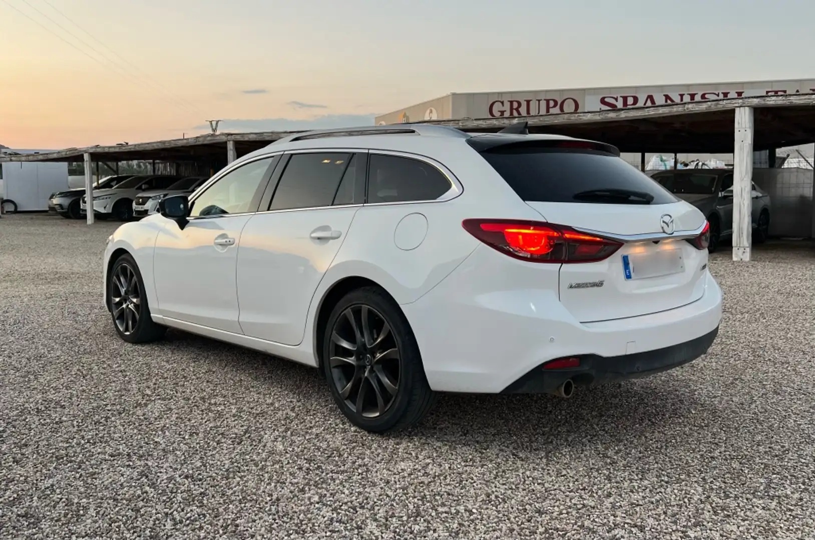 Mazda 6 2.2DE Lux.+Prem.Black+Travel(Navi) 129kW Blanco - 1
