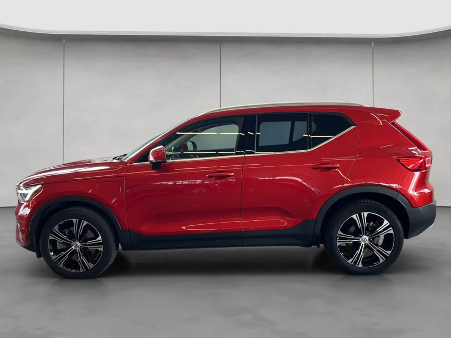Volvo XC40 XC40 T4 Recharge DKG Ultimate-Bright DKG PilotAssi Rood - 2