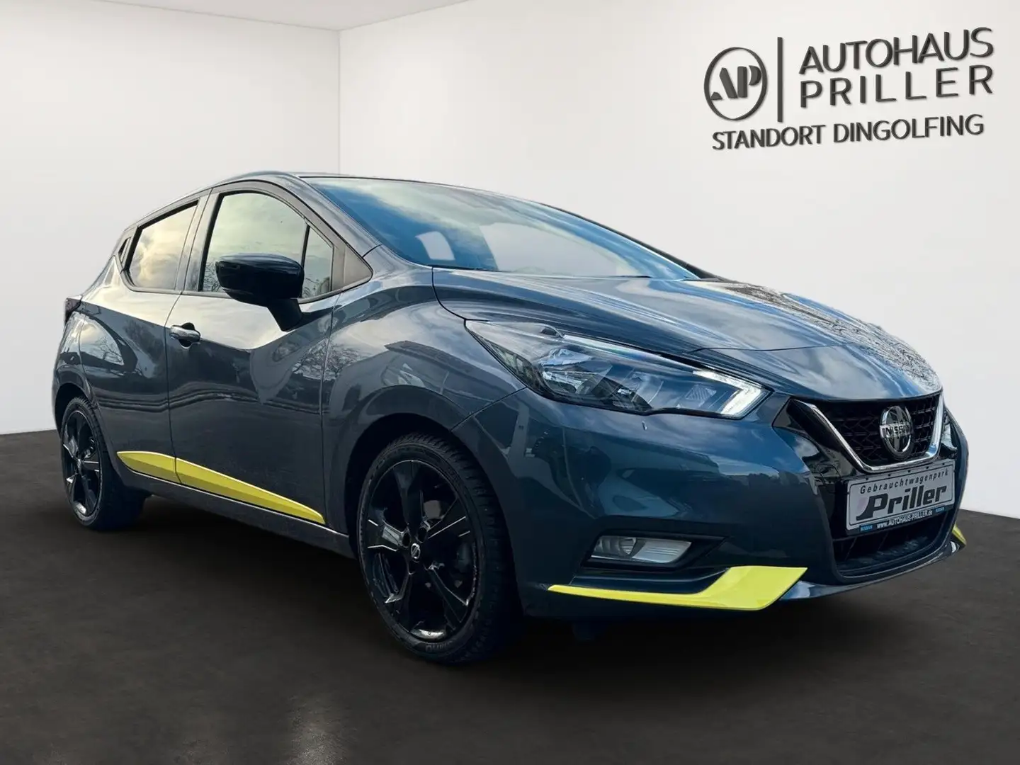Nissan Micra Kiiro 1.0 IG-T AT /AppleCarPlay/SHZ/DAB Grau - 2