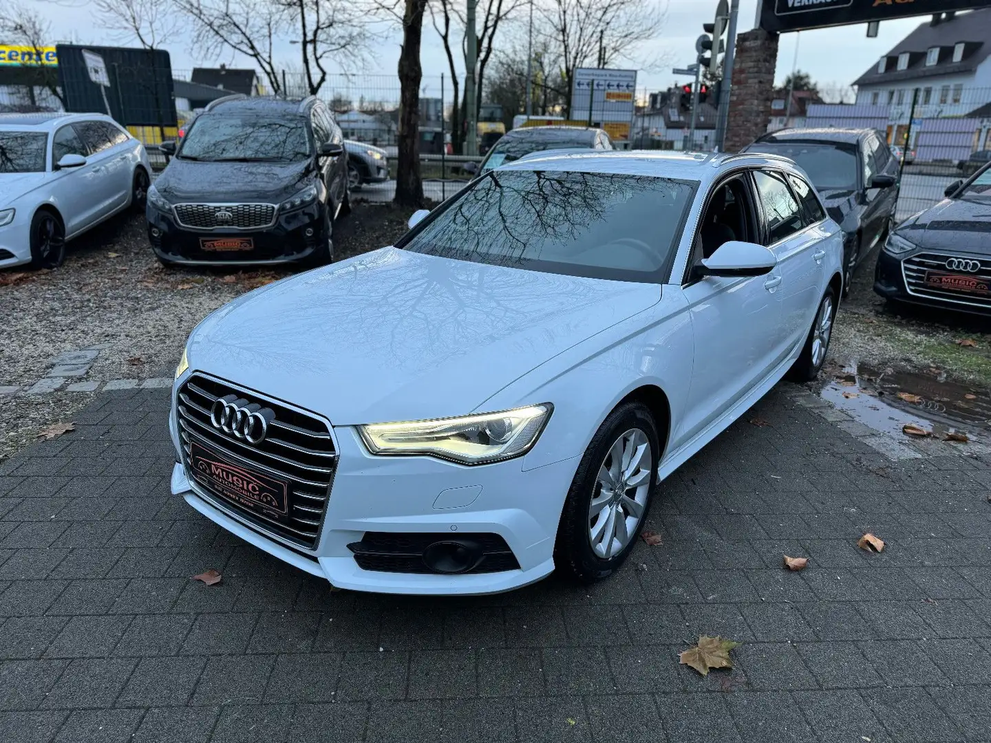 Audi A6 Avant 2.0 TDI ultra Weiß - 1