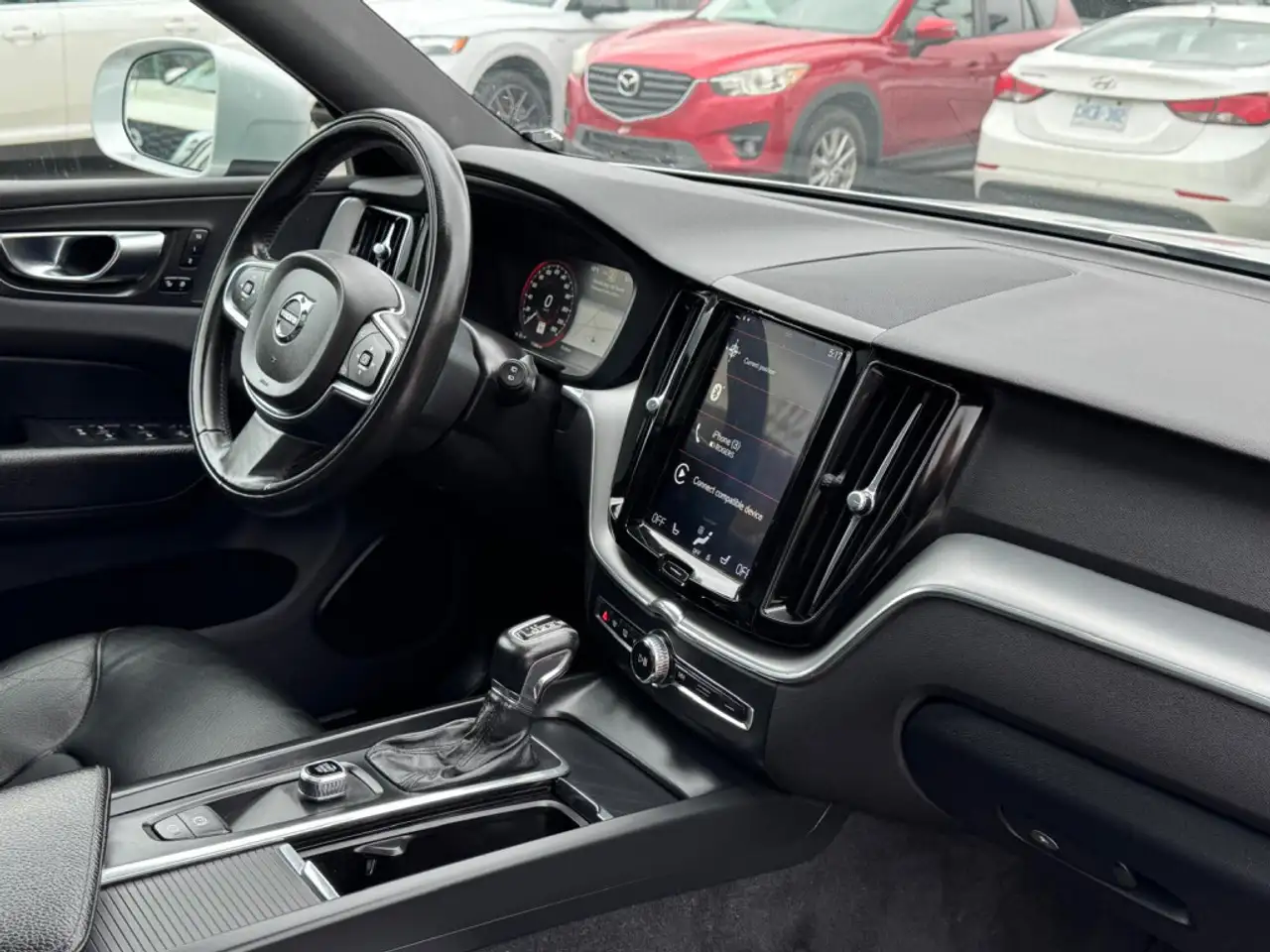 Volvo XC60 снимка Volvo XC60