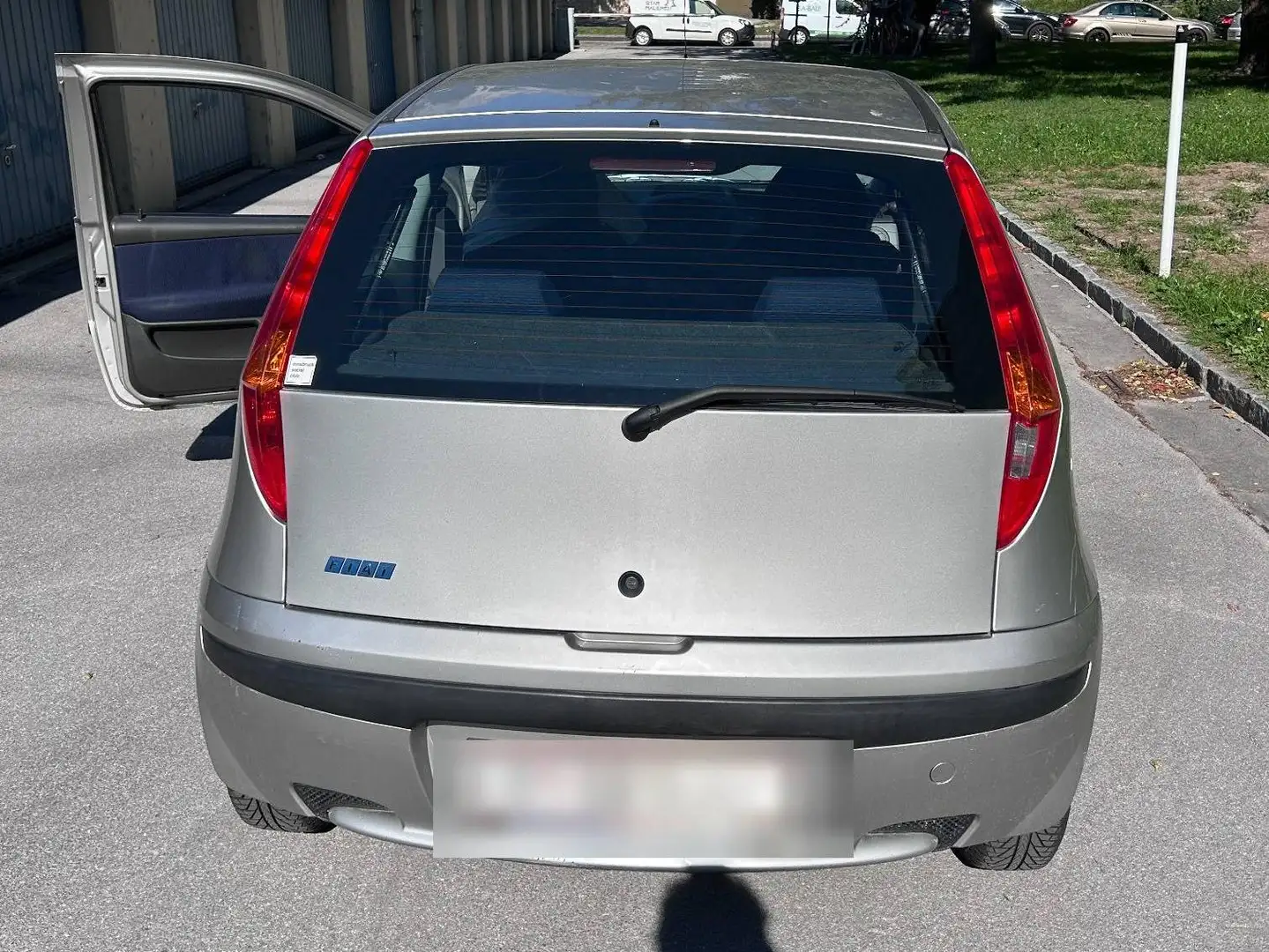 Fiat Punto Punto 1,2 Active Active Grau - 2