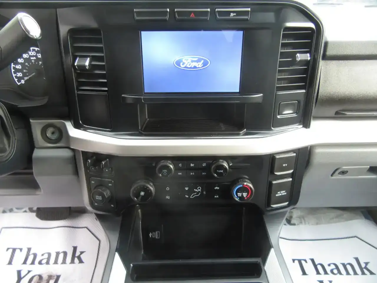 Ford F 350 снимка Ford F 350
