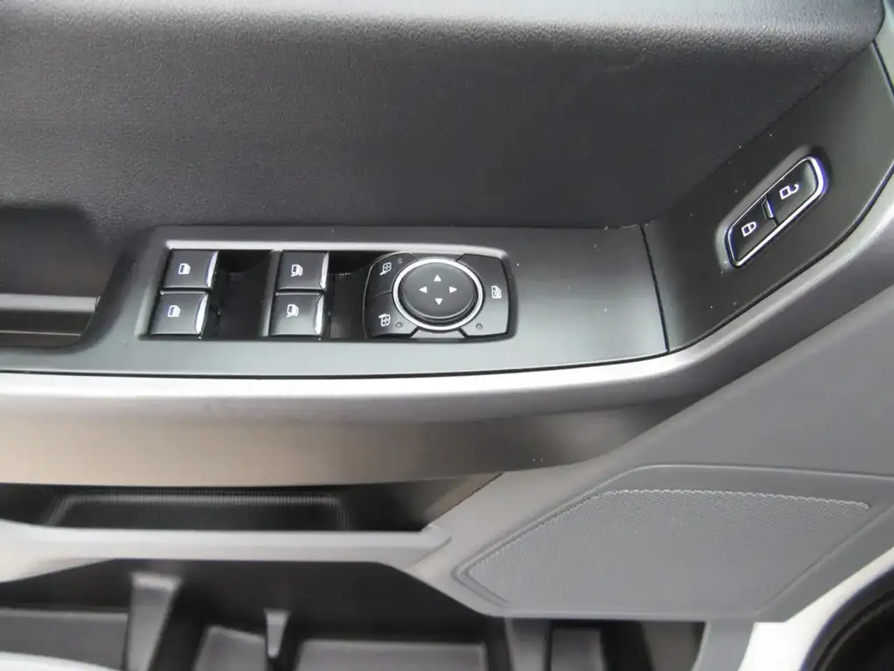 Ford F 350 снимка Ford F 350