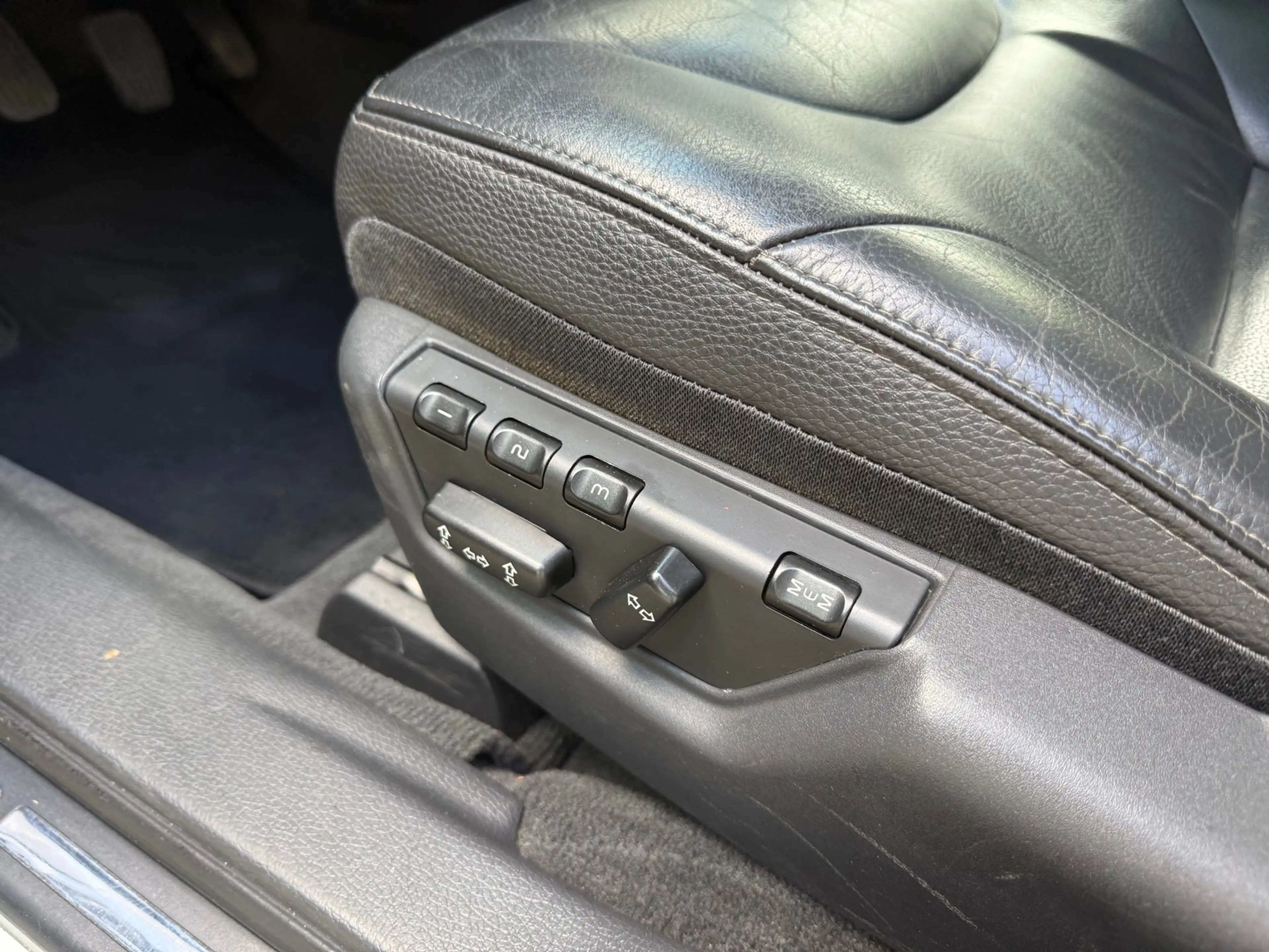 Volvo S60 2.4 Summum — photo 7