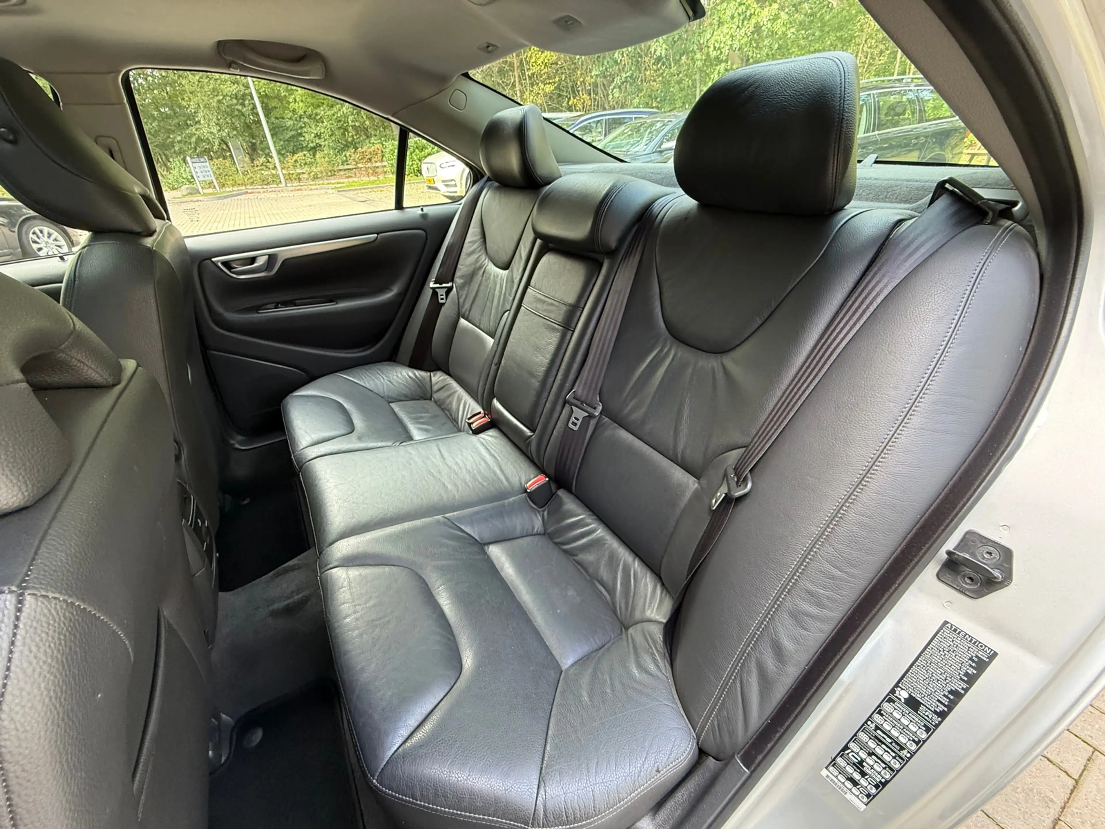 Volvo S60 2.4 Summum — photo 11