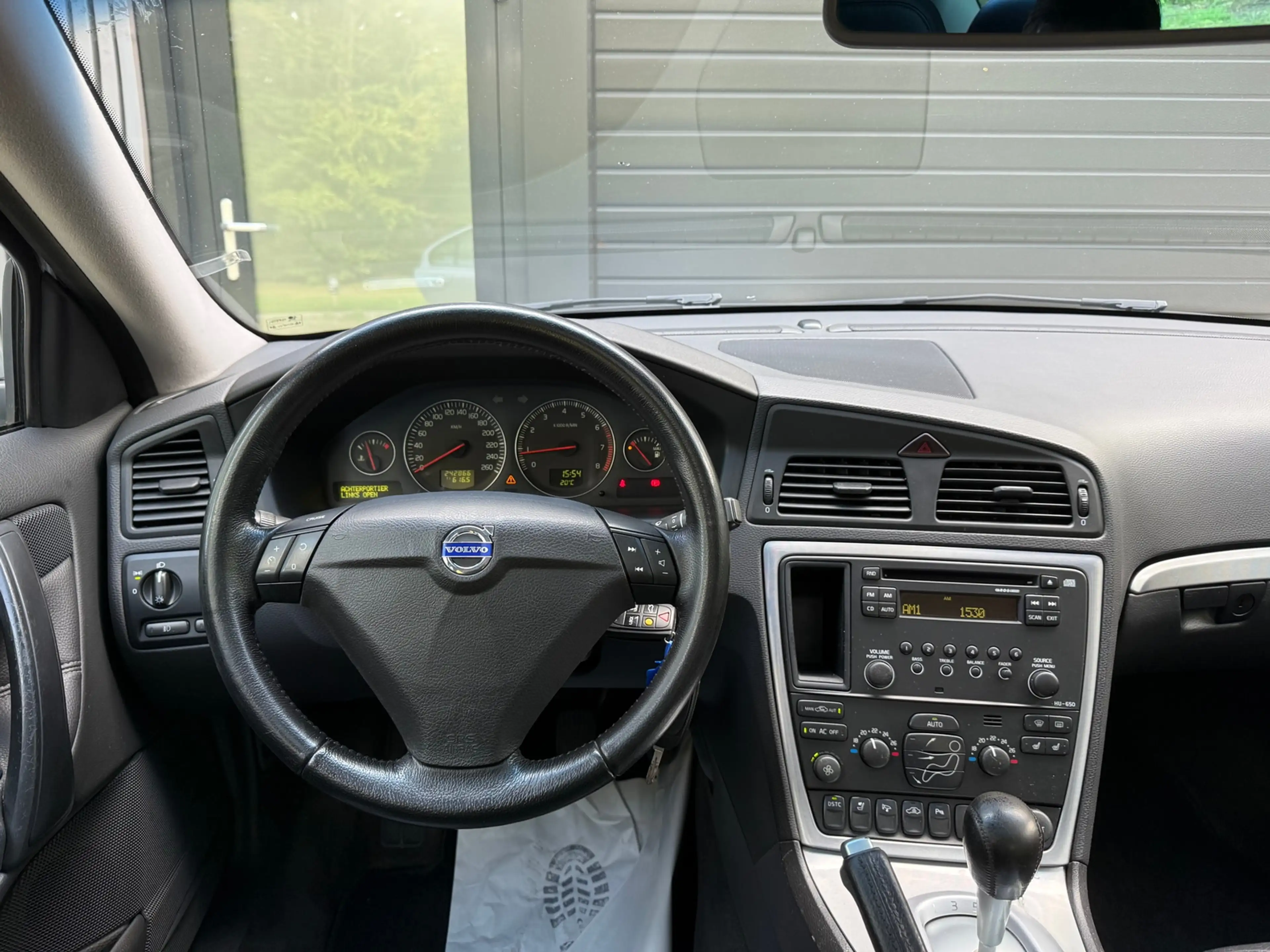 Volvo S60 2.4 Summum — photo 10