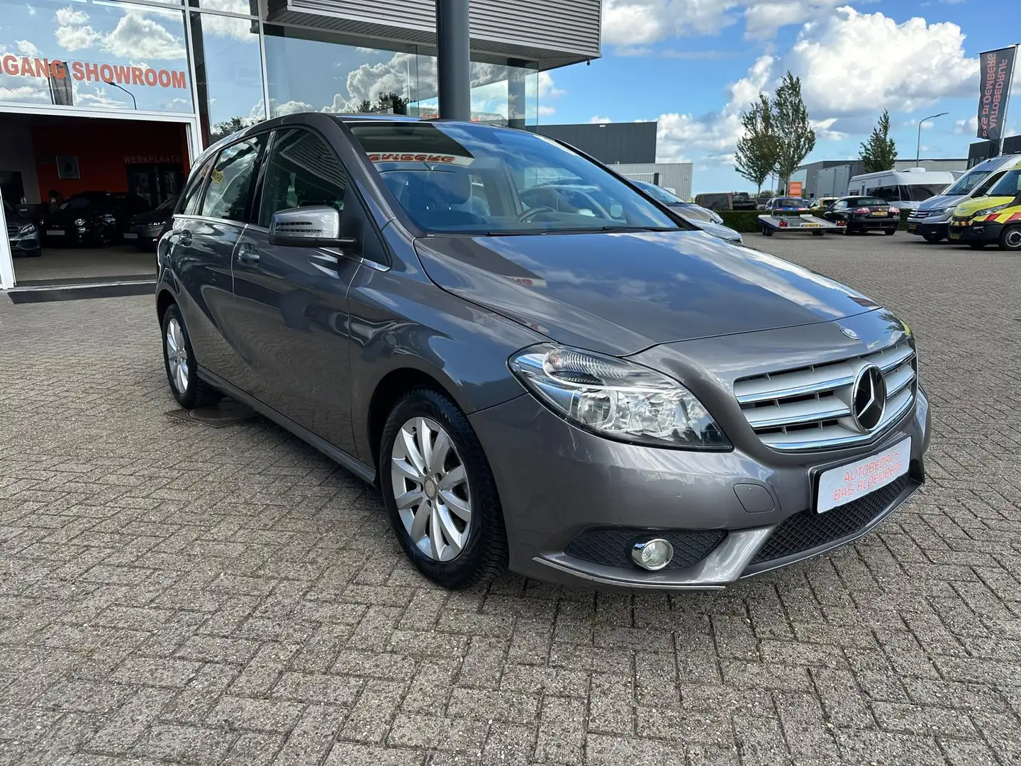 Mercedes-Benz B 200 Ambition,Automaat, Hoge instap,Electr Trekhaak, Na Gris - 2