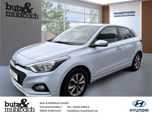 Hyundai i20 Select 5-Türer 1.2 Benzin