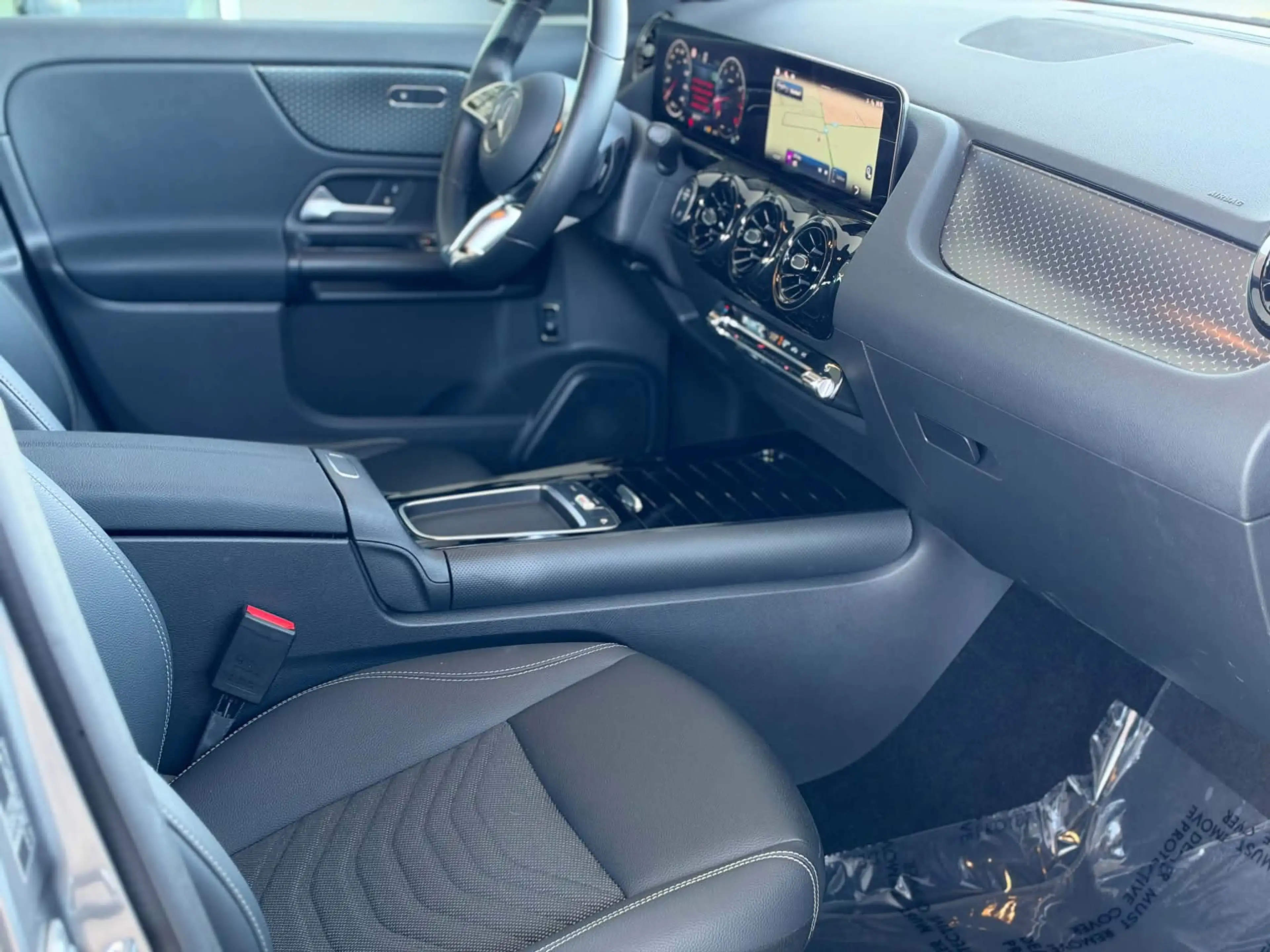 Mercedes-Benz GLA 180 2025 automaat trekhaak gps achteruitrijcamera — photo 8