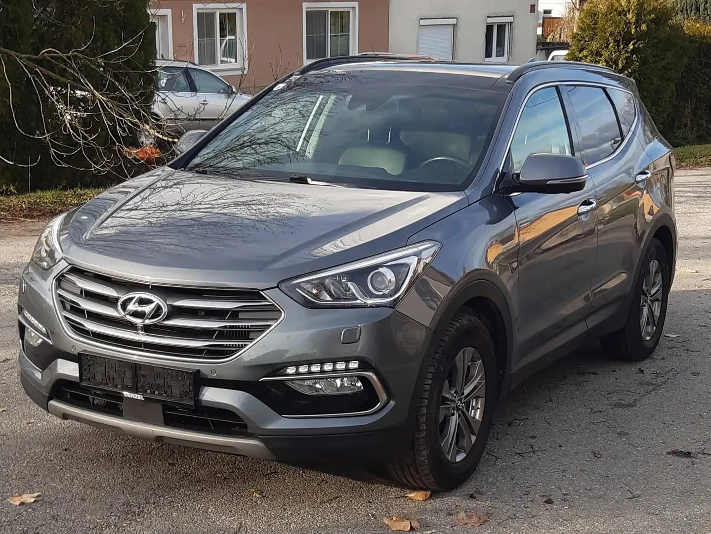 Hyundai SANTA FE Santa Fe 2,2 CRDi 4WD Start-Stopp Aut. Premium Premium Grau - 2
