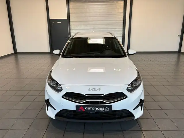 Kia Ceed view 2