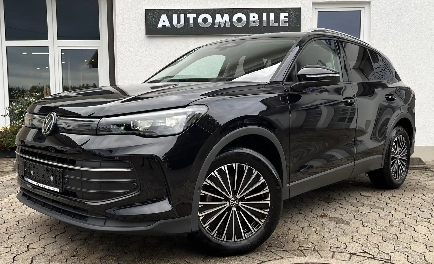 Volkswagen Tiguan 1.5 eTSI Life LED NAVI ACC TOTWINKEL AHK Schwarz - 1