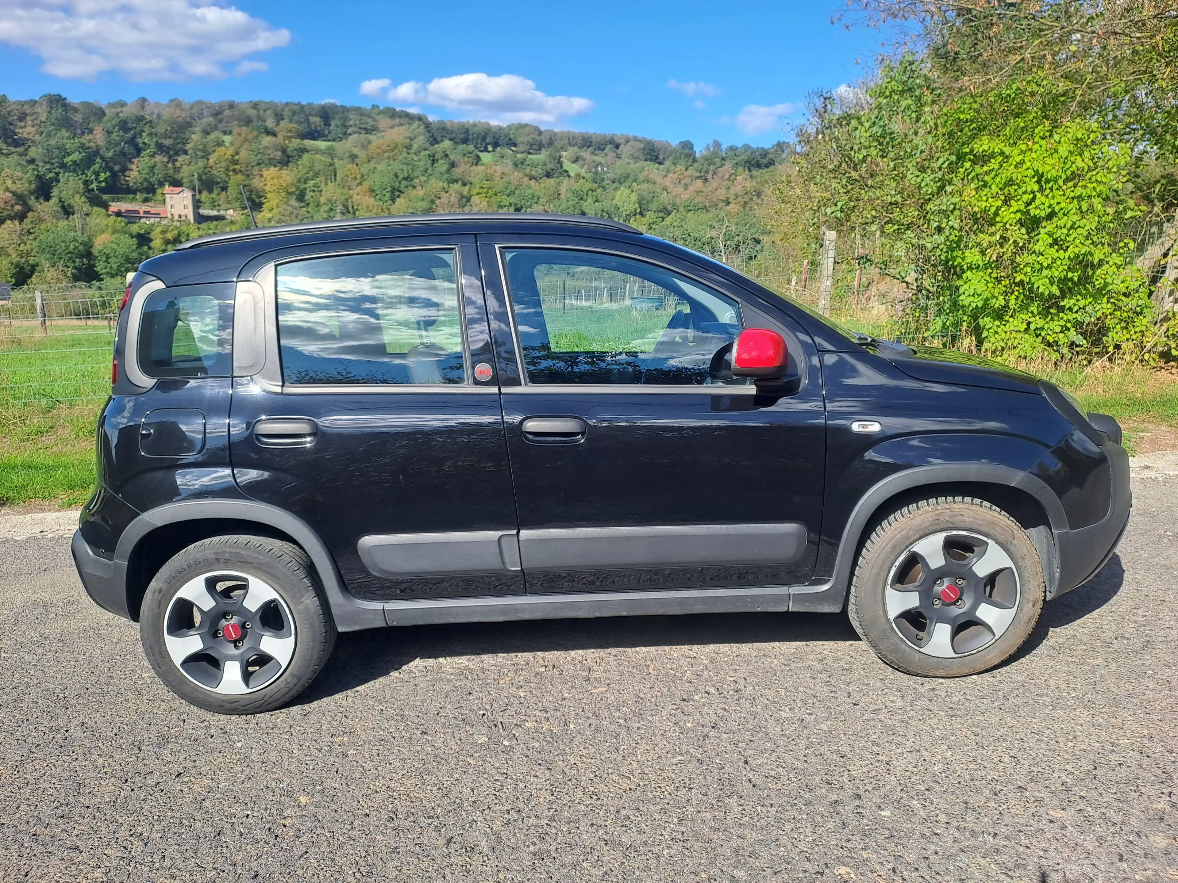Fiat Panda Panda Cross 1.0i MHEV City Cross RED 5pl. — photo 2