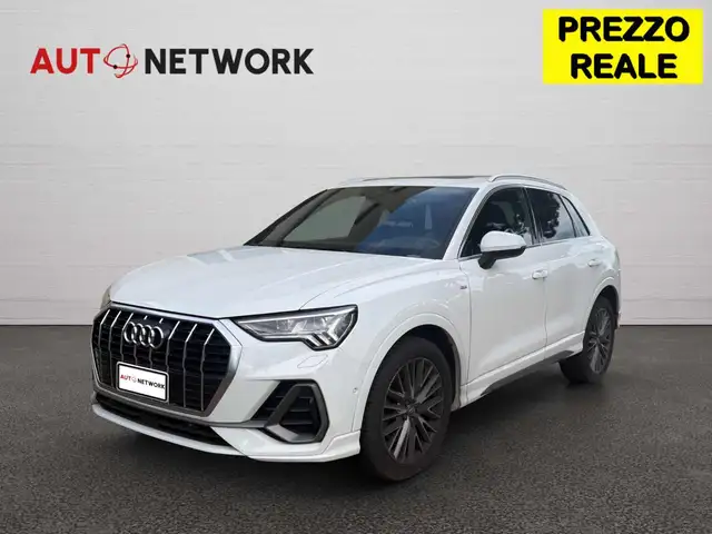 Audi Q3 en vente chez une concession Italie