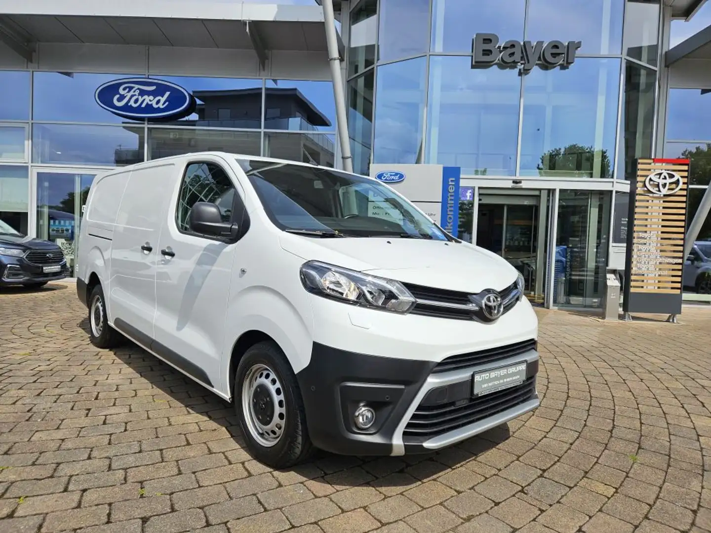 Toyota Proace 2,0-l-D-4D L2 Meister Blanc - 1