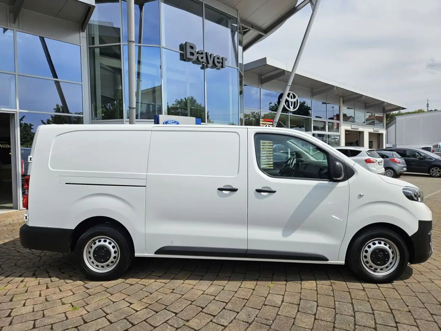 Toyota Proace 2,0-l-D-4D L2 Meister Blanc - 2