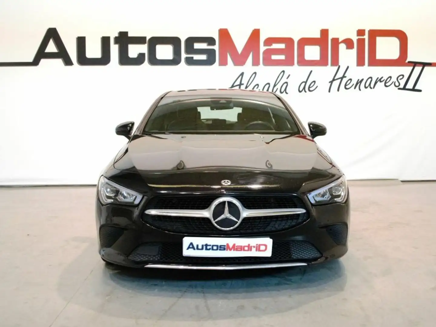 Mercedes-Benz CLA 220 D DCT Shooting Brake Zwart - 2