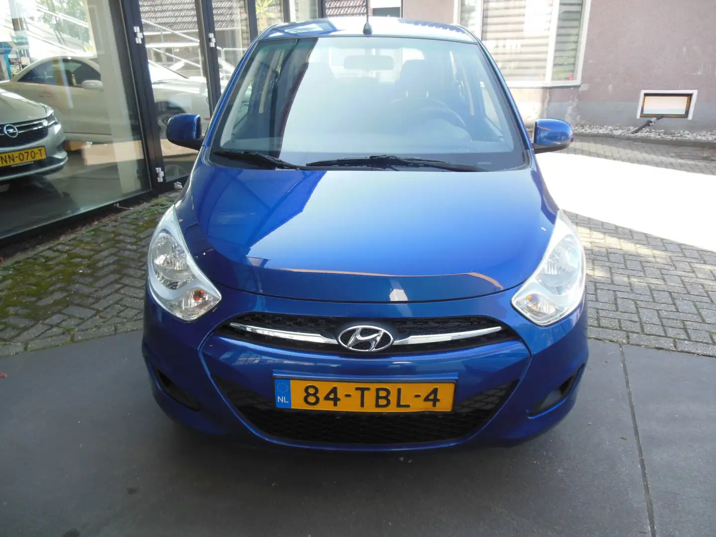 Hyundai i10 1.1 i-Drive Cool Staat in de Krim Bleu - 1