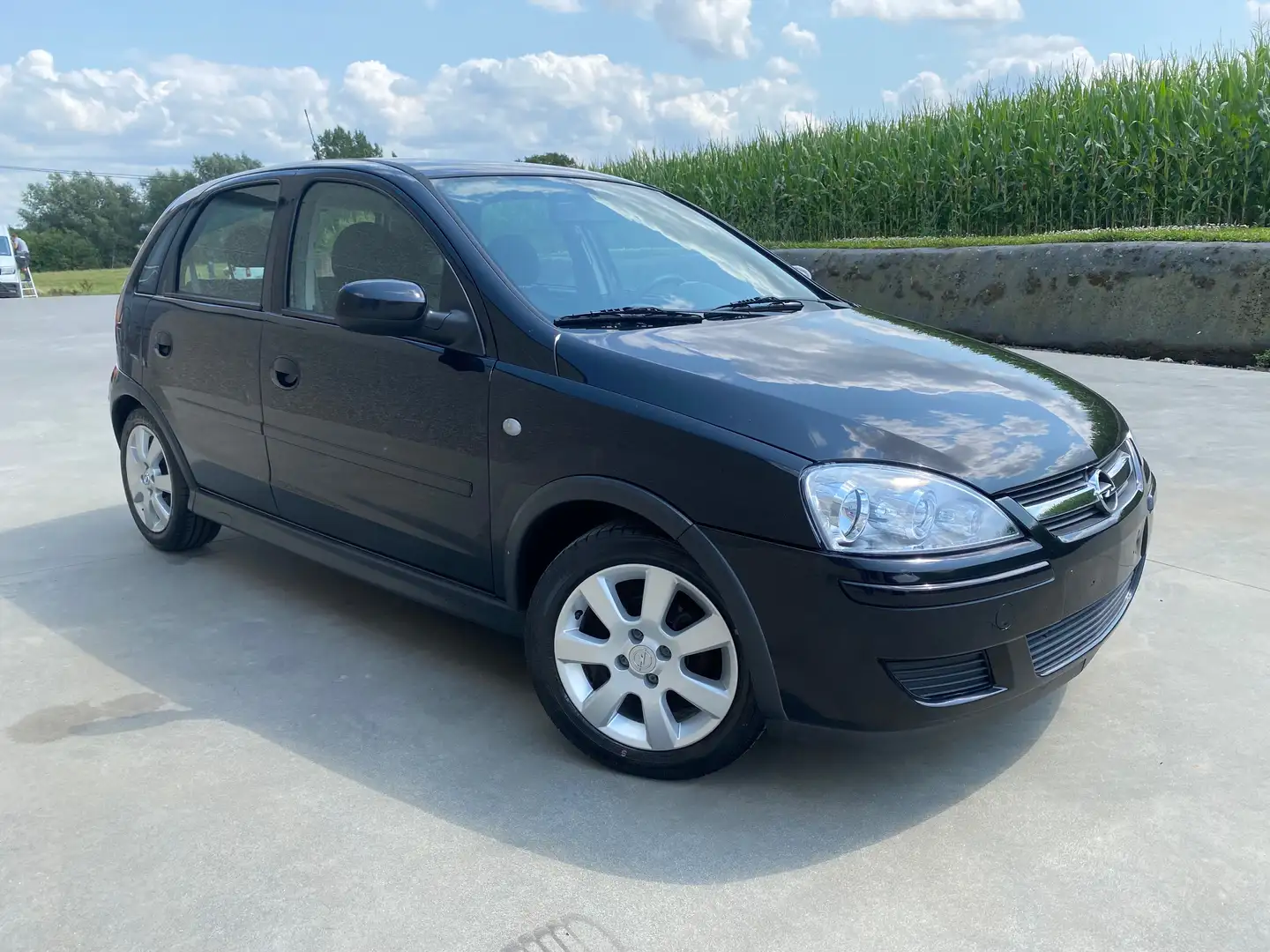 Opel Corsa 1.2i Twinport 80ch - Clim - révision ok Negro - 2