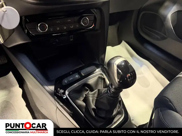 Opel Corsa view 13
