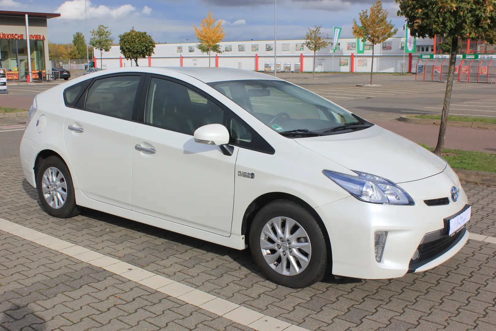Toyota Prius Prius Plug-in (Hybrid) Comfort Blanc - 1