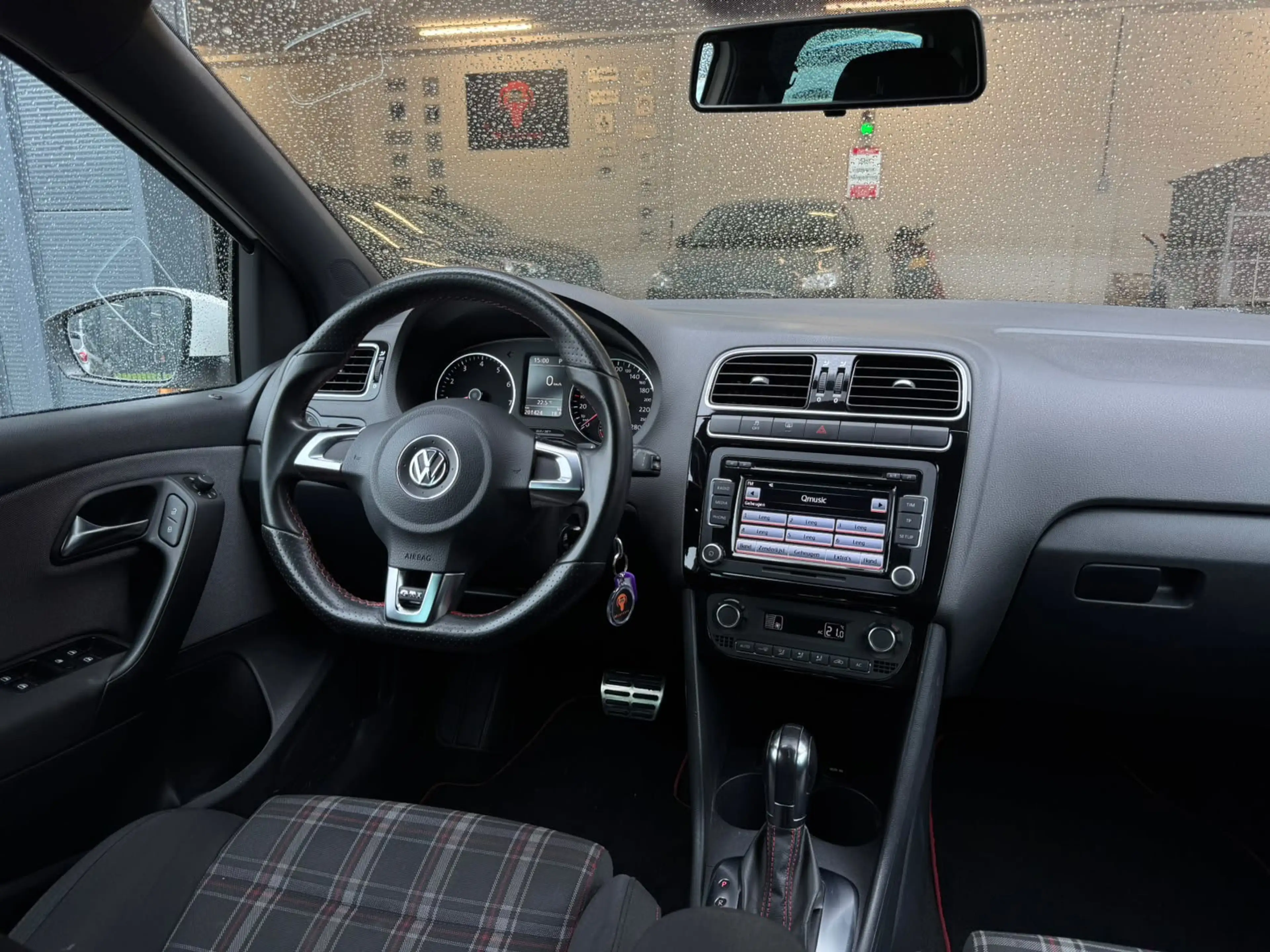 Volkswagen Polo GTI 1.4 TSI / XENON / LED-DAGRIJ / P.SENSOREN / CRUISE — photo 24