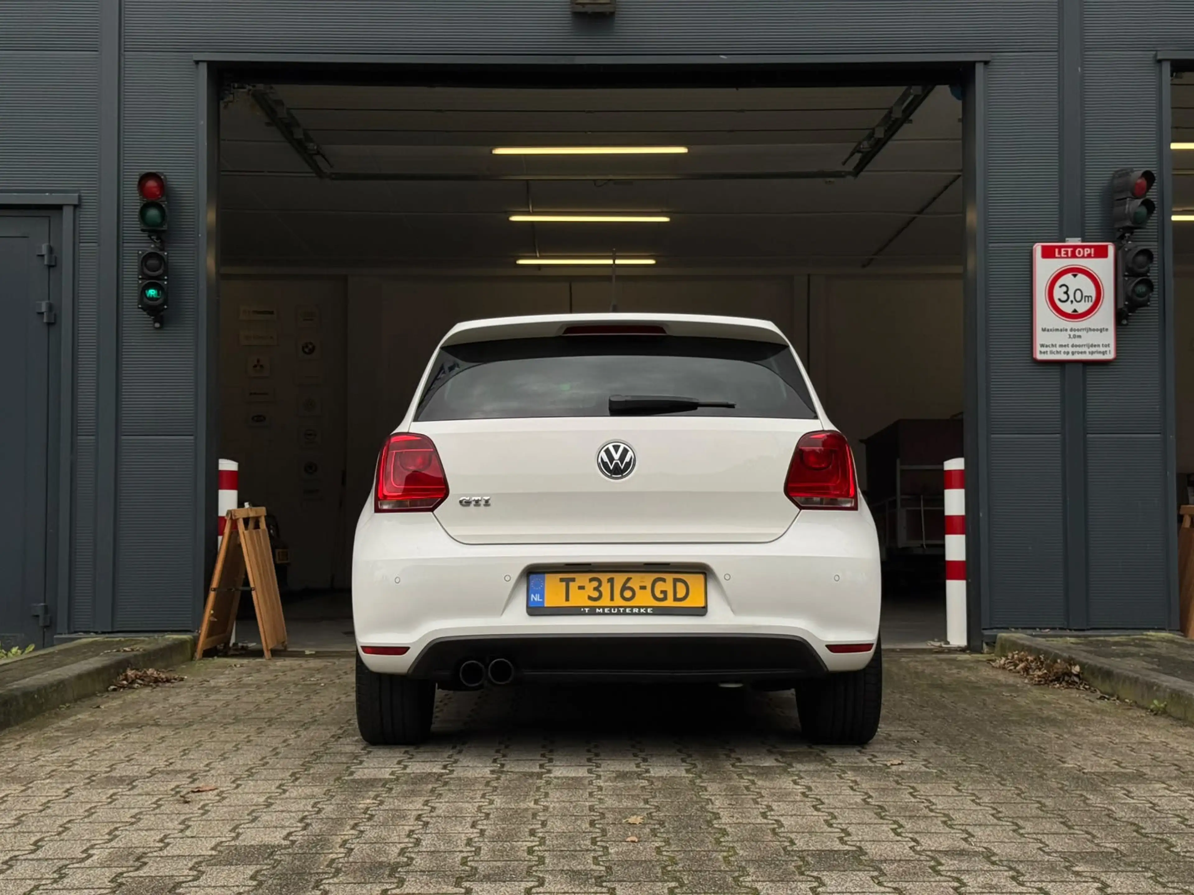 Volkswagen Polo GTI 1.4 TSI / XENON / LED-DAGRIJ / P.SENSOREN / CRUISE — photo 9