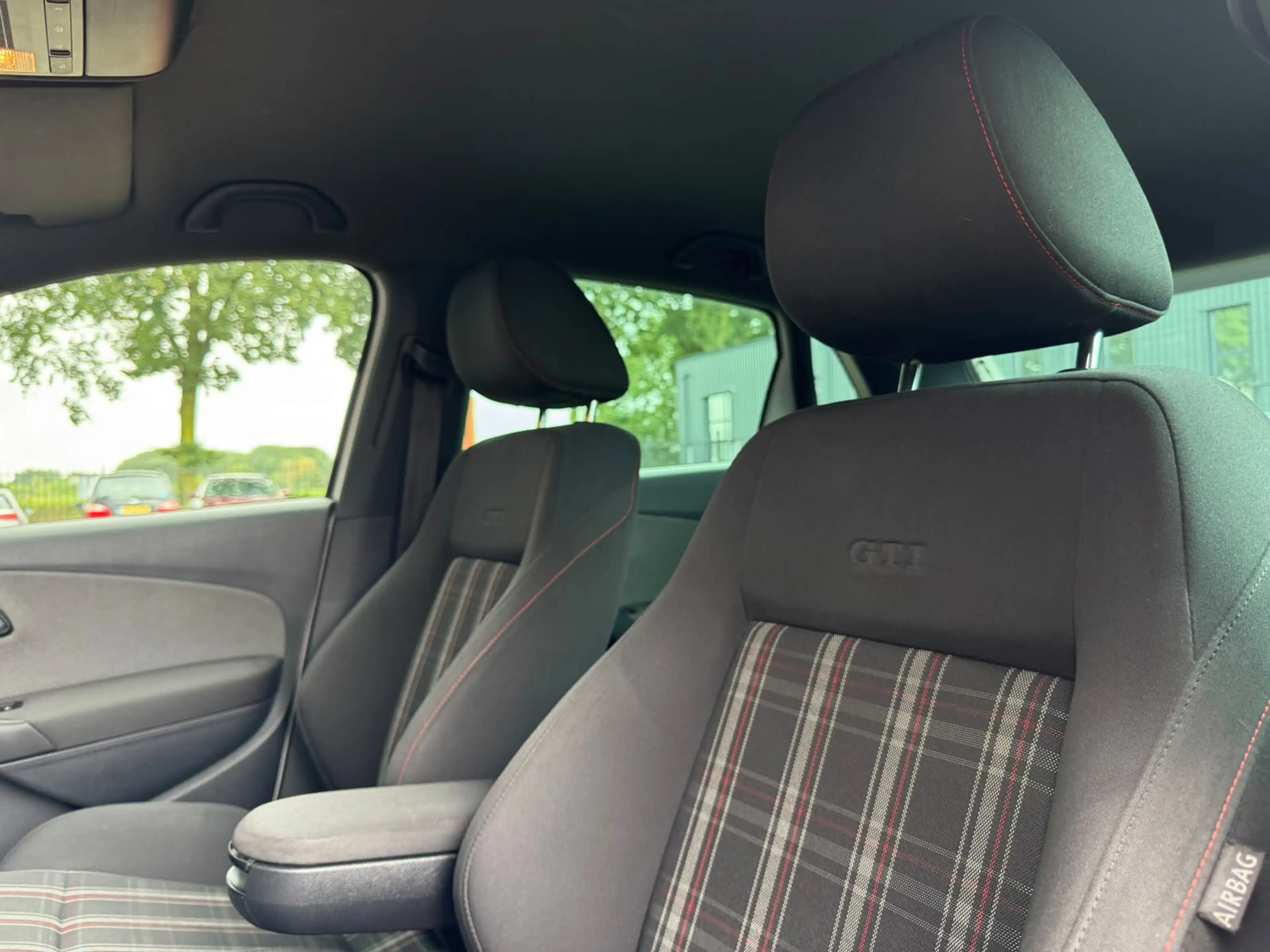 Volkswagen Polo GTI 1.4 TSI / XENON / LED-DAGRIJ / P.SENSOREN / CRUISE — photo 16