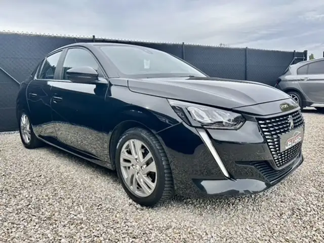 Peugeot 208 view 5