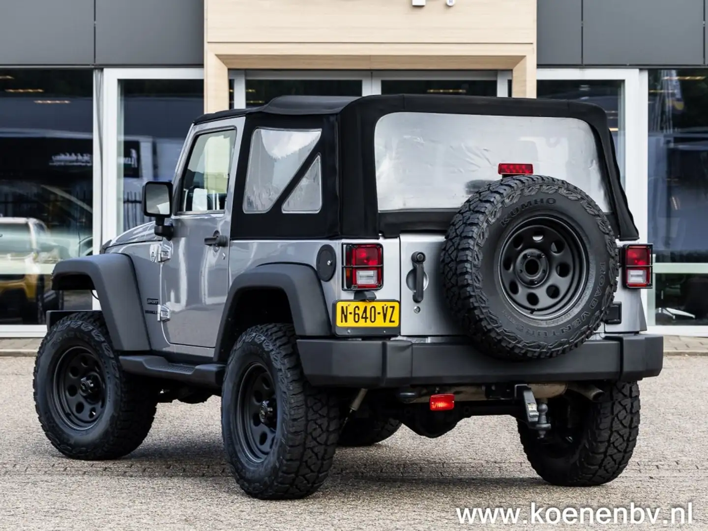 Jeep Wrangler 3.6 V6 4WD Automaat Sport Soft Top Grijs - 2