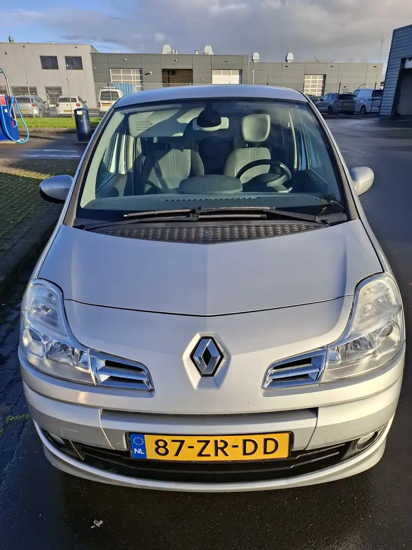 Renault Modus 1.2 TCE Dynamique Grijs - 1