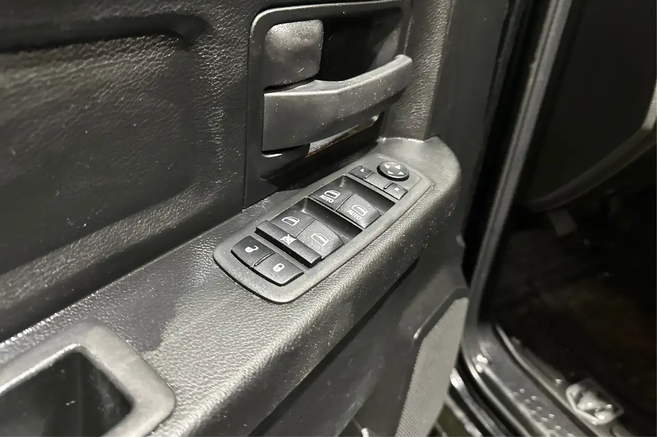 RAM 1500 photo RAM 1500