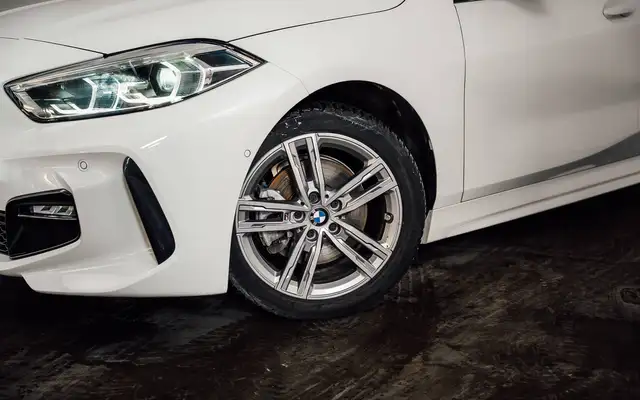 BMW M view 6