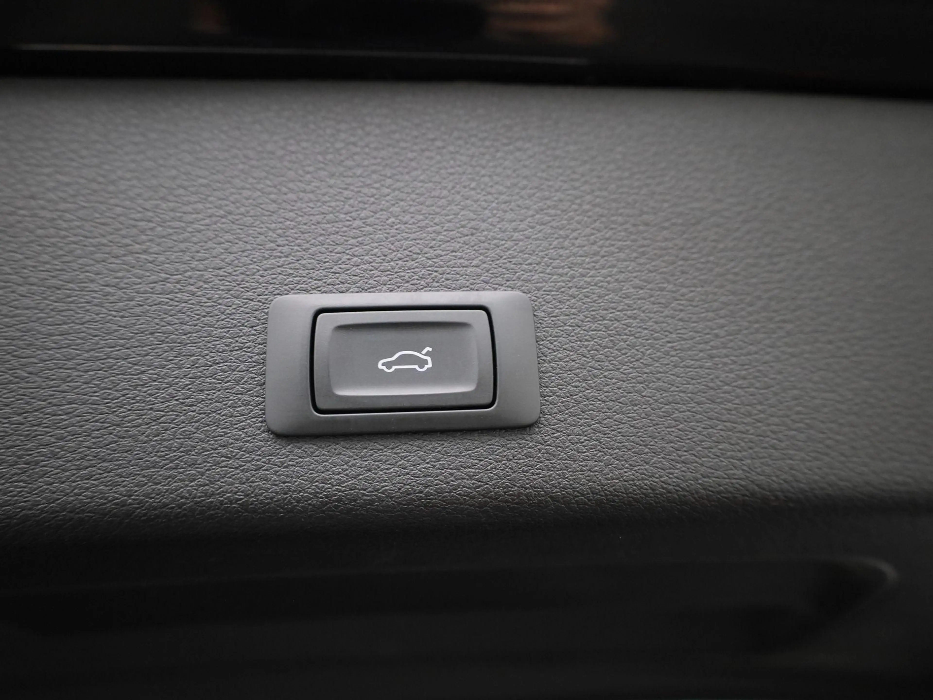 Audi e-tron 55 quattro Advanced edition Plus 95 kWh — photo 12