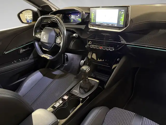 Peugeot 208 view 7
