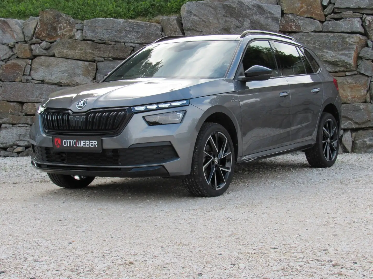 Skoda Kamiq 1.0 TSI DSG 81kW MONTE CARLO AHK Gris - 1