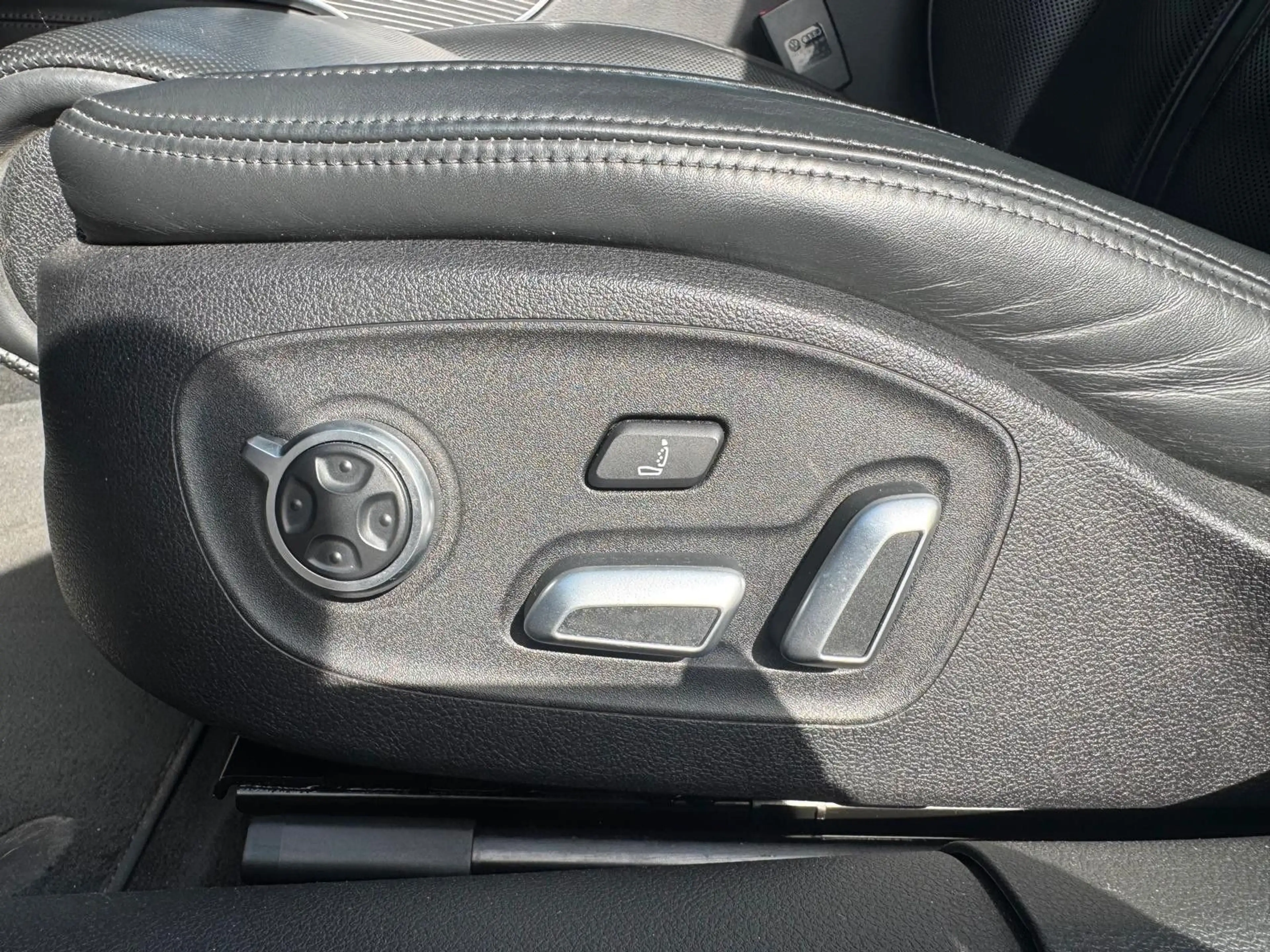 Audi RS7 4.0 TFSI quattro tip performance Sportb. — photo 13