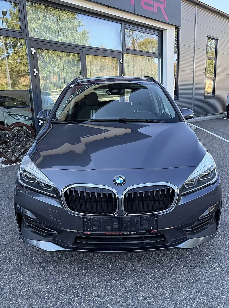 BMW 218 d xDrive Gran Tourer Aut. Grau - 2