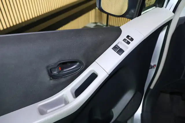 Toyota Yaris view 13