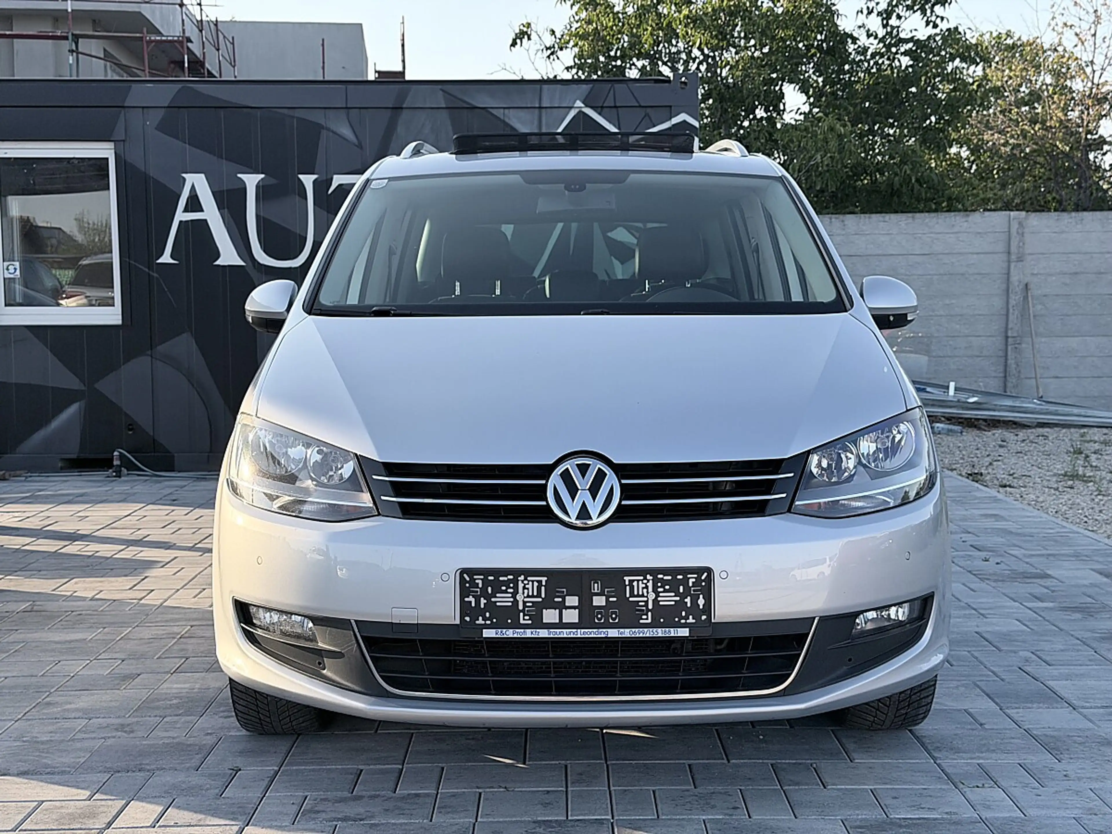 Volkswagen Sharan Highline BMT 2,0 TDI DPF — photo 3