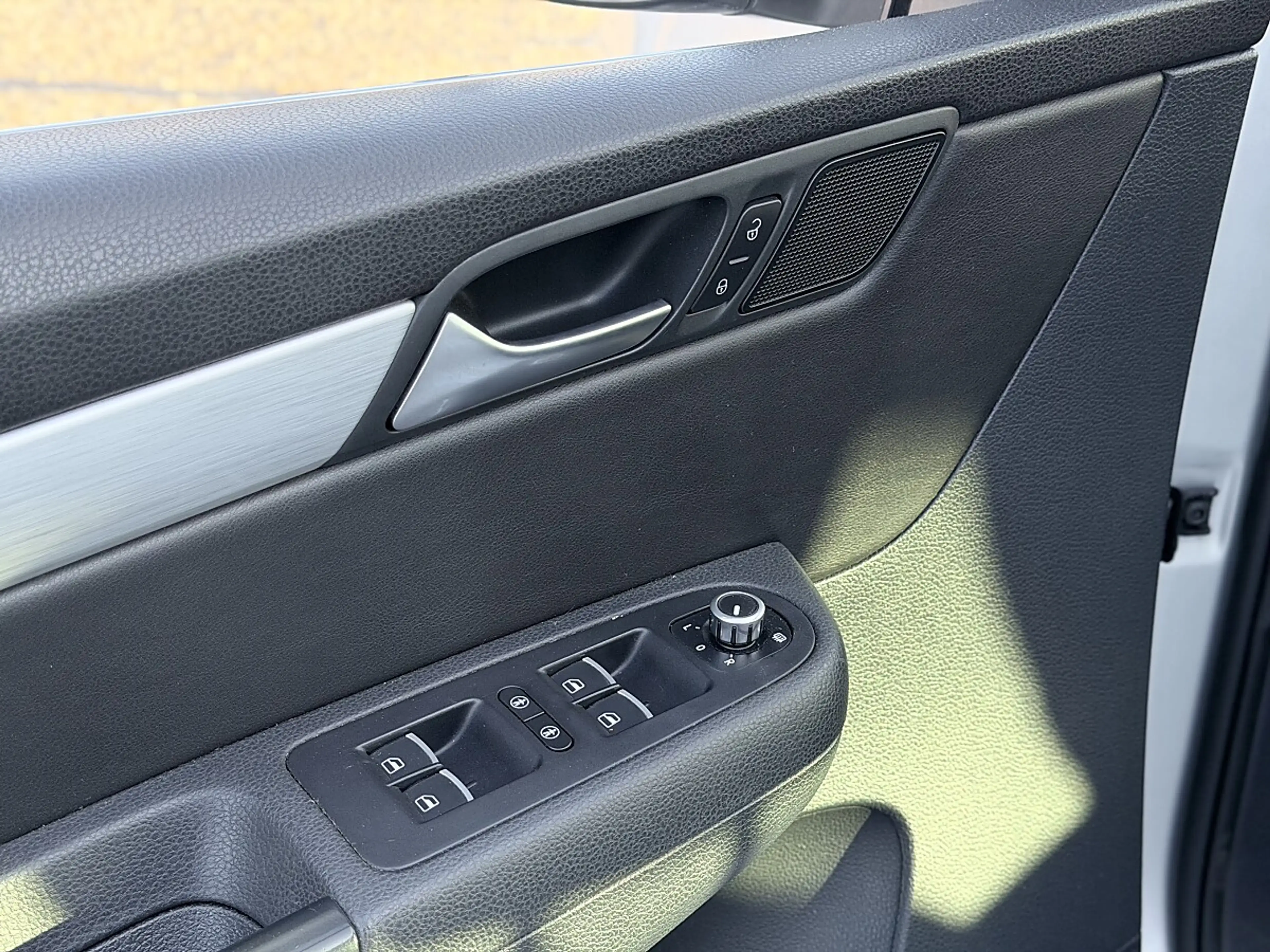 Volkswagen Sharan Highline BMT 2,0 TDI DPF — photo 12