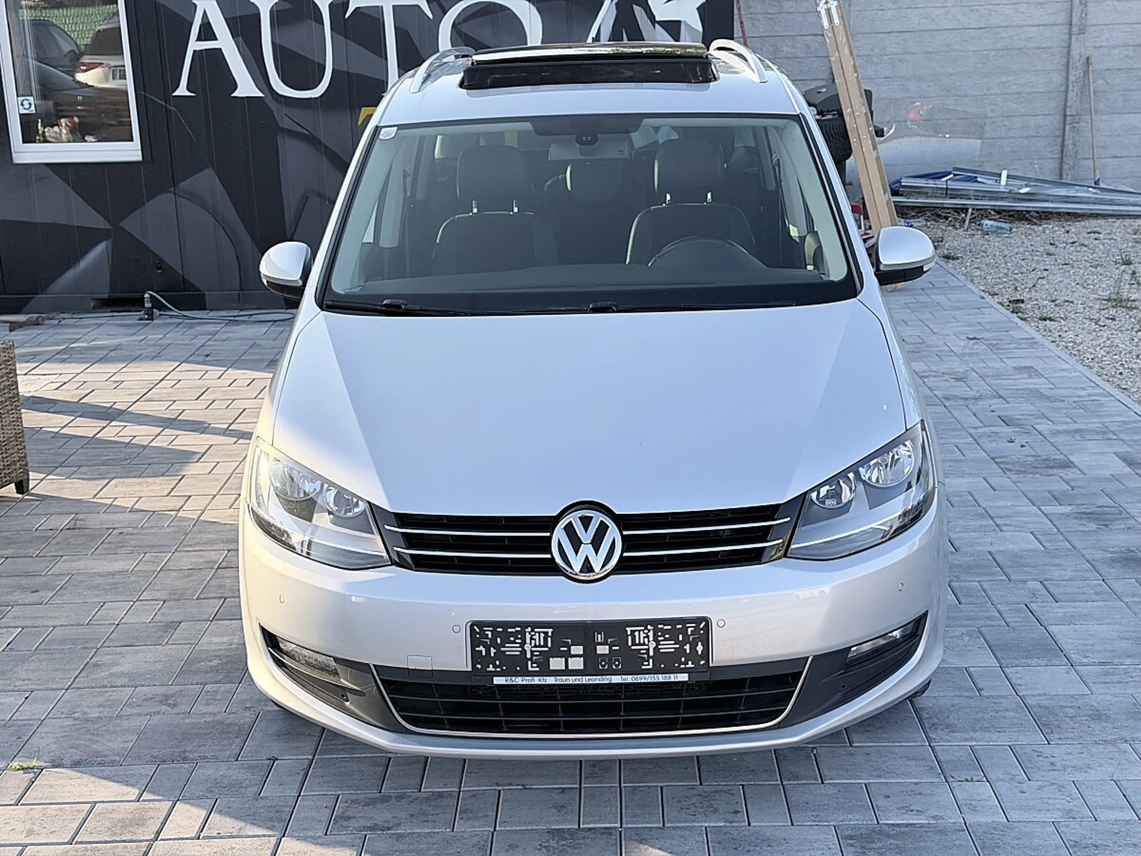 Volkswagen Sharan Highline BMT 2,0 TDI DPF — photo 2