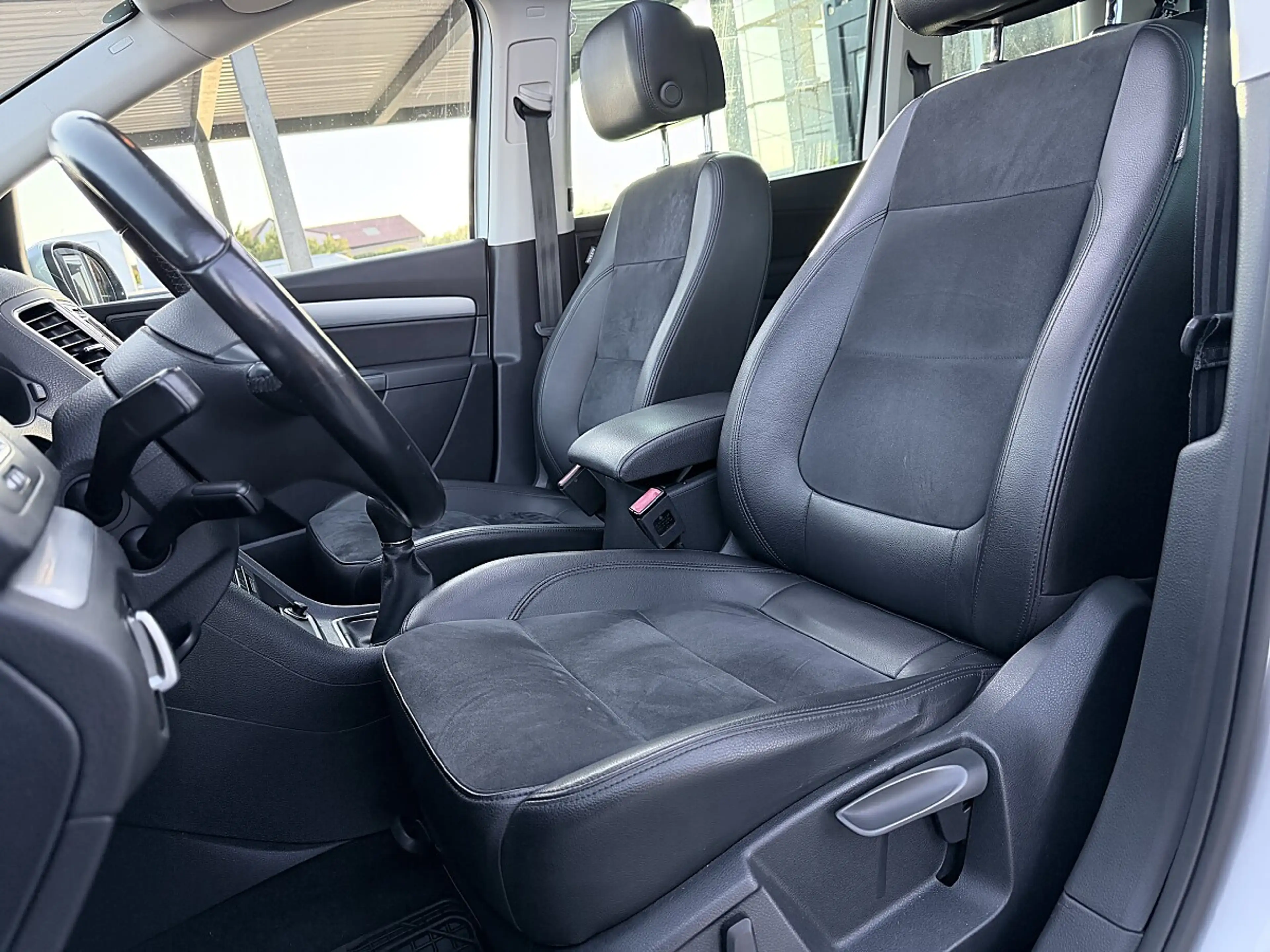 Volkswagen Sharan Highline BMT 2,0 TDI DPF — photo 14