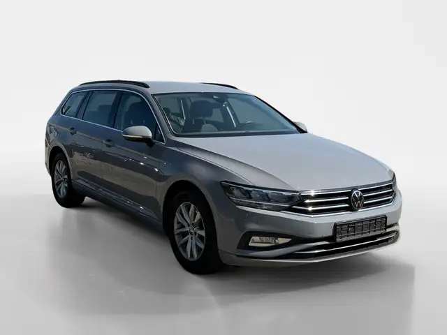 Volkswagen Passat view 7